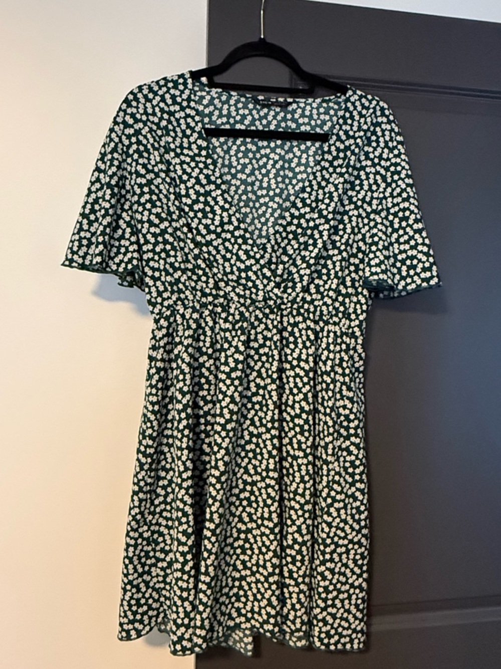 Emerald Green Floral V-Neck Mini Dress—L